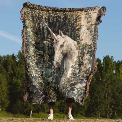 Unicorn Woven Blanket – Vintage Fantasy Tapestry Throw, Whimsical Forest Home Decor, Magical Gift